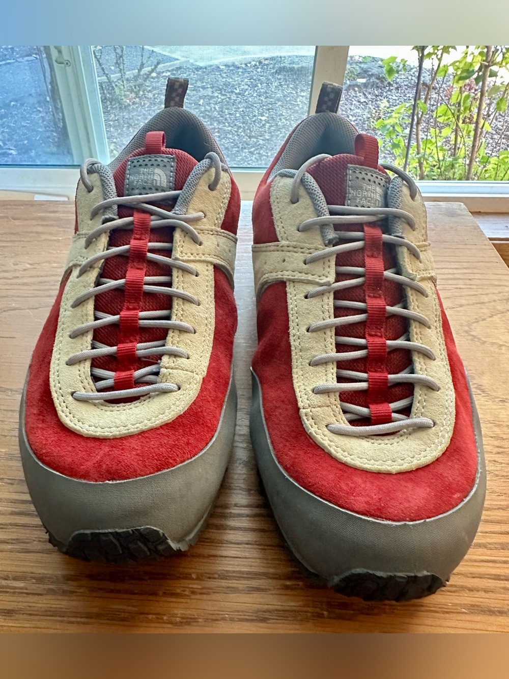 New The North Face Bolt Women’s Size 9 Red & Beige Suede Trail Hiking Shoes Vibr